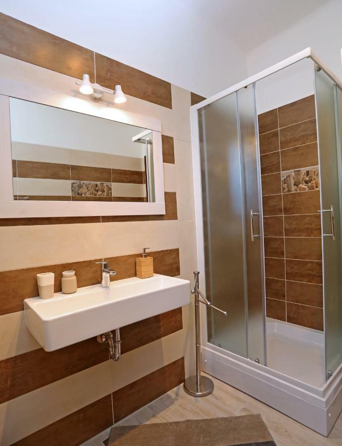 Hostel Mare Σίμπενικ Δωμάτιο φωτογραφία