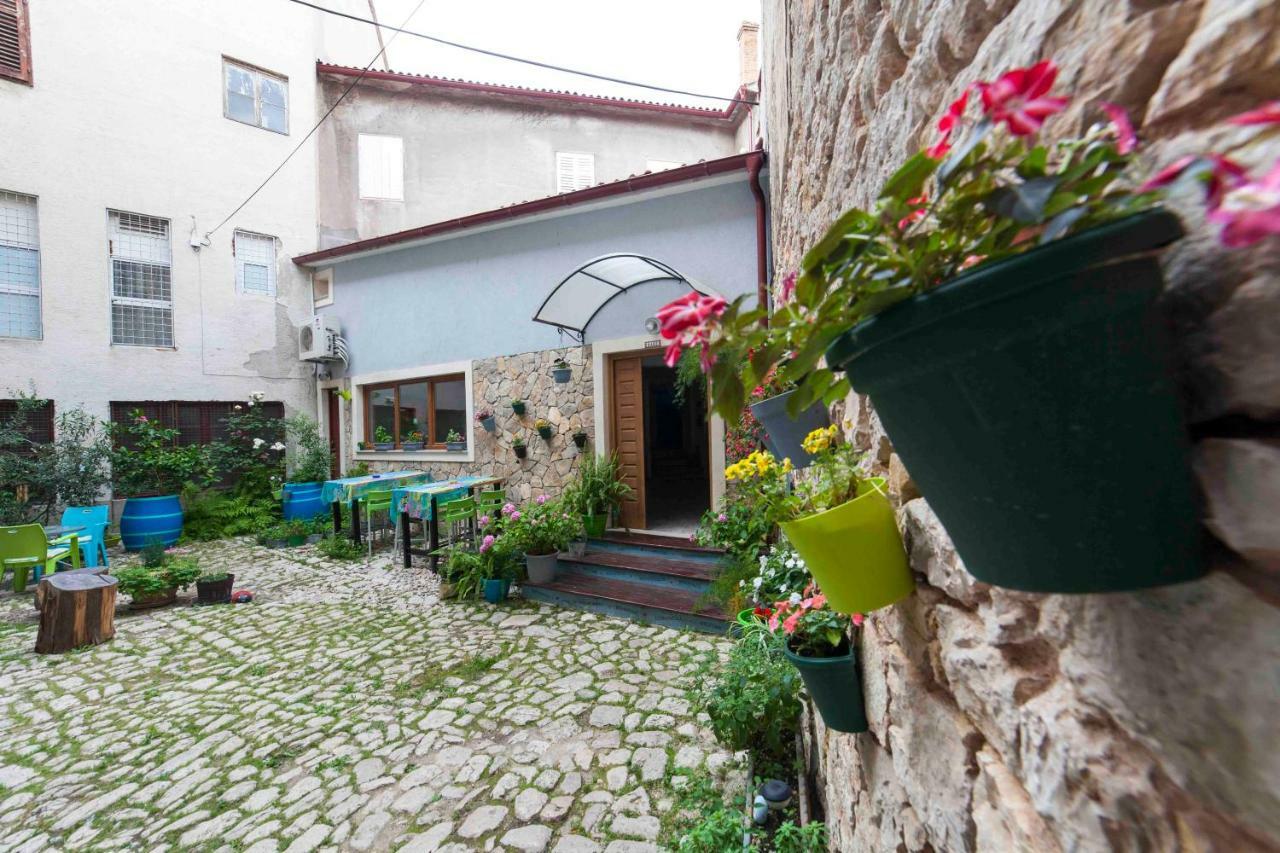 Hostel Mare Σίμπενικ Εξωτερικό φωτογραφία